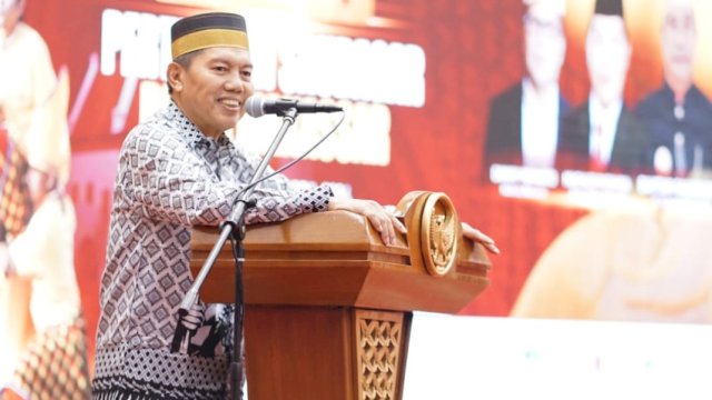Ketua Umum BPP KKSS Muchlis Patahna