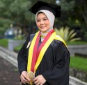 Putri Asal Parepare Ini Berhasil Raih Gelar Magister Hukum di Pasca Sarjana UGM