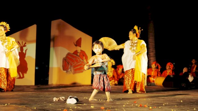 Penari Cilik Meriahkan Hari Tari Dunia di Makassar