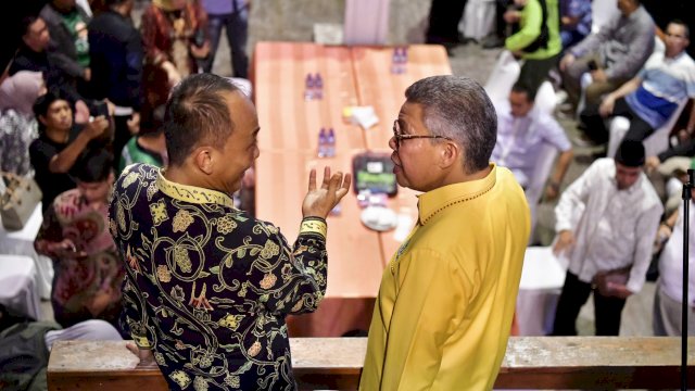 Taufan Pawe dan Pj Gubernur Sulsel Bertemu di Kapal Phinisi