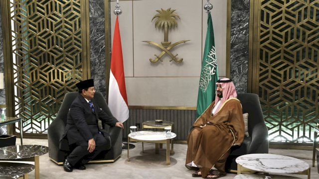 Prabowo Subianto bertemu dengan Pangeran Mahkota Arab Saudi Mohammed bin Salman (MBS) di Jeddah, Rabu, 12 Juni 2024. (Kemenhan)
