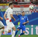 Dramatis! Azzurri Lolos Lewat Gol Injury Time
