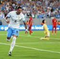 La Celeste Berpesta 5 Gol