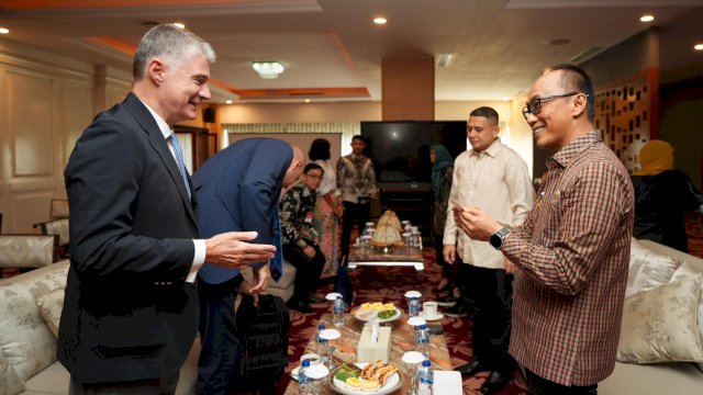 Pj Gubernur Sulsel Prof Zudan Kewalahan Terima Tamu