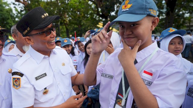 Pj Gubernur Sulsel Prof Zudan Harap Guru Hadirkan Sistem Pembelajaran untuk Siswa Merasa Bahagia Bersekolah