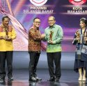 Wujudkan Makassar Low Carbon City, Danny Raih Penghargaan Pemimpin Daerah Award 2024