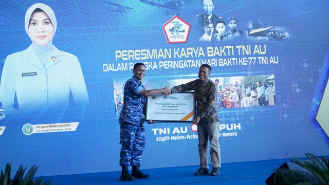 Bersama TNI AU, PLN Hadirkan Air Bersih untuk Warga Maros