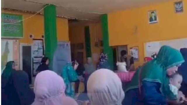 Beredar Video Istri Kades di Bantaeng Bagikan Beras Sambil Kampanye, Bawaslu: Kami Teruskan ke KASN 