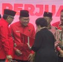 Megawati Serahkan Langsung Rekomendasi ke Danny-Azhar untuk Pilgub Sulsel