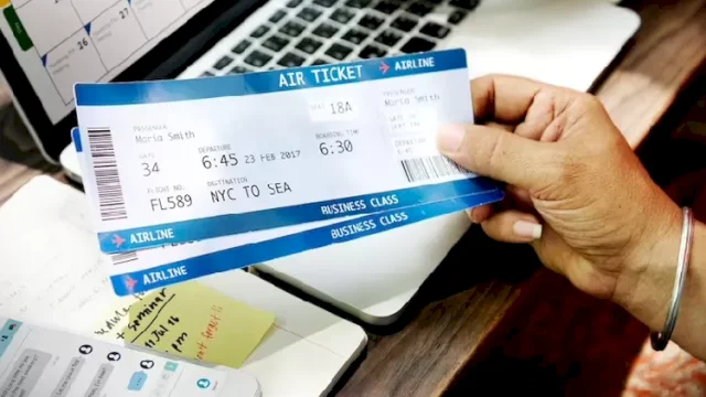 Kemenparekraf Minta Harga Tiket Pesawat Turun 40%