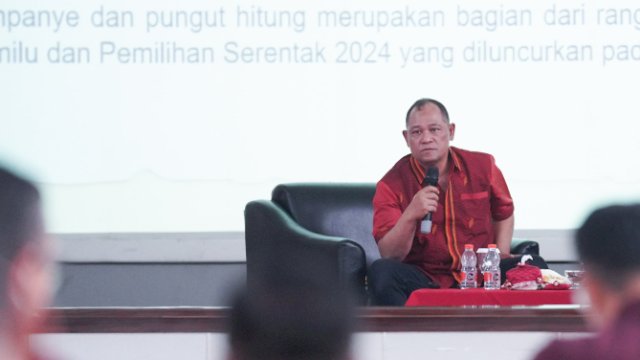Anggota Bawaslu Totok Hariyono menjadi narasumber dalam seminar di Bogor, Jawa Barat, Rabu (9/10/2024).
