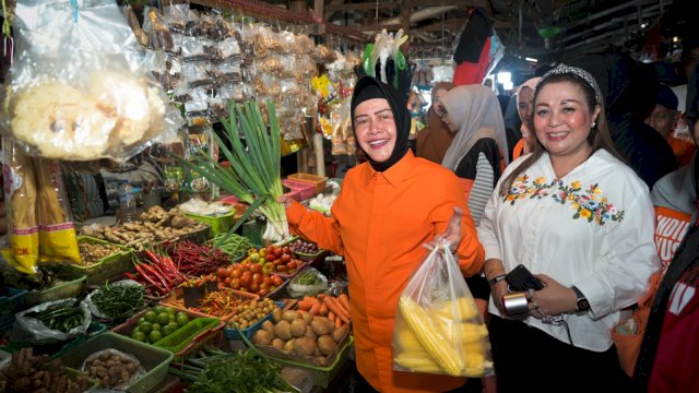   Indira Blusukan di Pasar Panakkukang: Dengar Keluhan dan Komitmen Perbaikan Infrastruktur