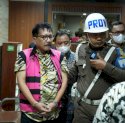 Mantan Pejabat MA Ditangkap, Uang Hampir Rp1 Triliun dan Emas 51 Kg Ikut Disita