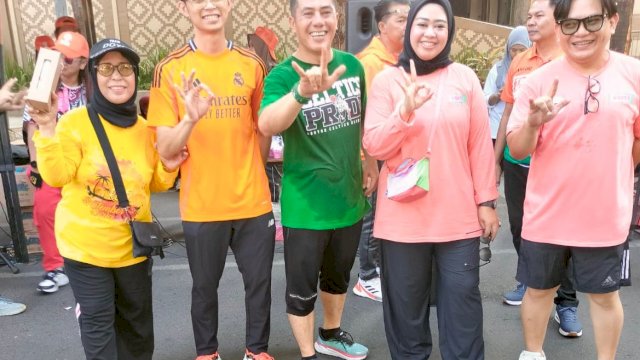 Deng Ical Sosialisasikan INIMI dengan Salam 3 Jari di CFD