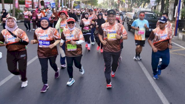 Lepas 6.400 Peserta Korpri Run, Prof Zudan Ajak Jaga Kerukunan di Sulsel
