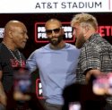 Tiket Mike Tyson vs Jake Paul Disebut Tak Laku