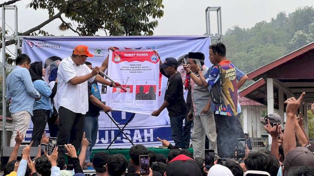 Kampanye di Parang Loe, Bantaeng.