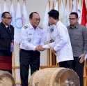 Didampingi Prof Zudan, Gibran Sapa Warga Toraja di Penutupan Sidang Raya PGI