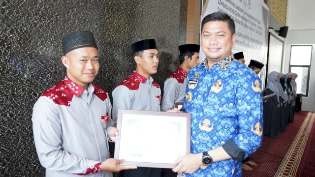 Bupati Gowa Adnan Purichta Ichsan