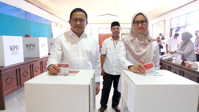 Muhammad Fauzi-Indah Putri Indriani