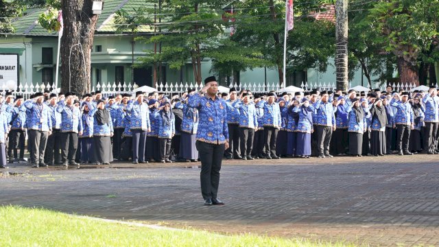 Prof Zudan Pimpin HUT Korpri, Ratusan ASN Terima Satyalancana