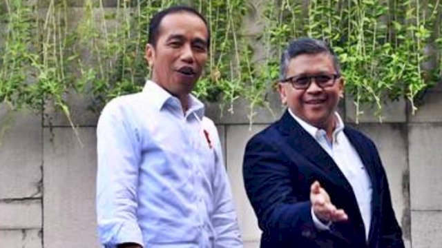 Hasto dan Joko Widodo
