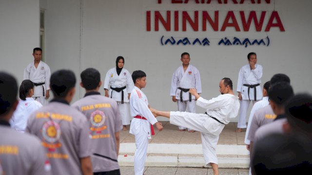 Prof Zudan Terjun Langsung Latih Karate ASN dan Satpol PP