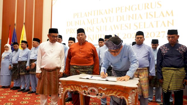 Sekda Jufri Rahman Resmi Pimpin Organisasi Dunia Melayu Dunia Islam Sulsel