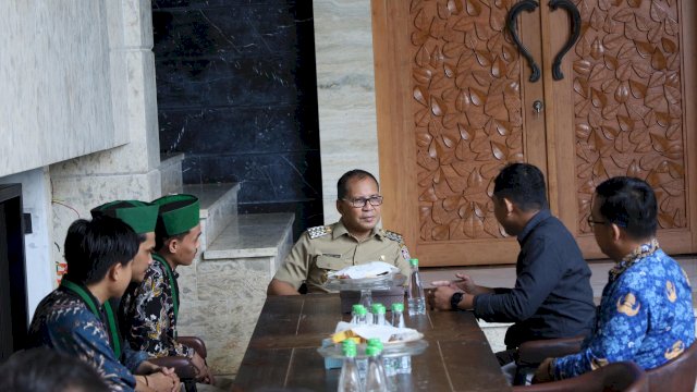 Wali Kota Danny Tekankan Pentingnya Adaptif Leadership ke Pengurus Baru HMI Cabang Makassar