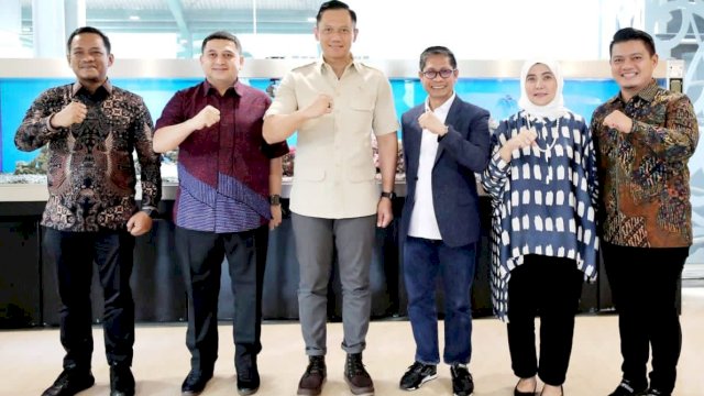 Stadion Sepakbola Makassar Jadi Agenda Utama Pertemuan Appi dan Menteri AHY