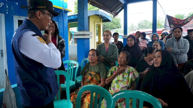 Kunjungi Lokasi Banjir di Pangkep, Prof Zudan Pastikan Warga Terdampak Tertangani dengan Baik