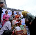 PT Vale Bantu Korban Banjir Barru dan Soppeng 