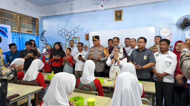 Kolaborasi Lintas Pihak, Apdesi Sulsel Gelar Simulasi Makan Siang Bergizi di Makassar