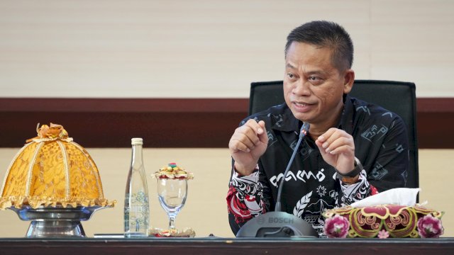 Pj Gubernur Sulsel Prof Fadjry Djufry 