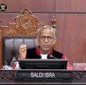 Hakim MK Saldi Isra Usulkan Penghapusan Sistem Nomor Urut Paslon di Pilkada