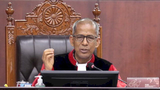 Hakim MK Saldi Isra Usulkan Penghapusan Sistem Nomor Urut Paslon di Pilkada