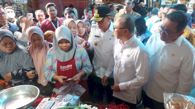 Zulkifli Hasan Tekankan Pentingnya Penyesuaian Menu Makanan Anak Berdasarkan Kebiasaan Daerah