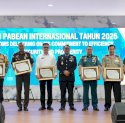 Hari Pabean Internasional, Jufri Rahman Terima Penghargaan dari DJBC Sulbagsel