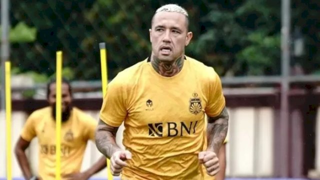 Pemain keturunan Indonesia Radja Nainggolan