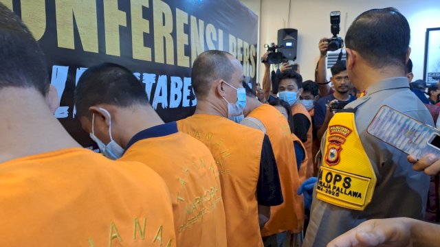 Polisi Gerebek Kampung Narkoba di Makassar, Dua Pengendali Diamankan