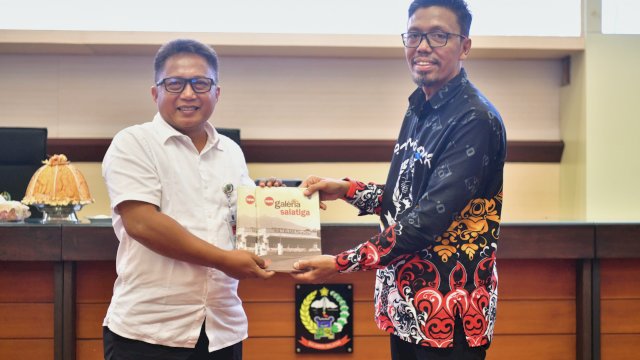 Plh Kadis Kominfo SP Sulsel Promosikan Kuliner dan Wisata Khas Sulsel Dihadapan Pj Walikota Salatiga