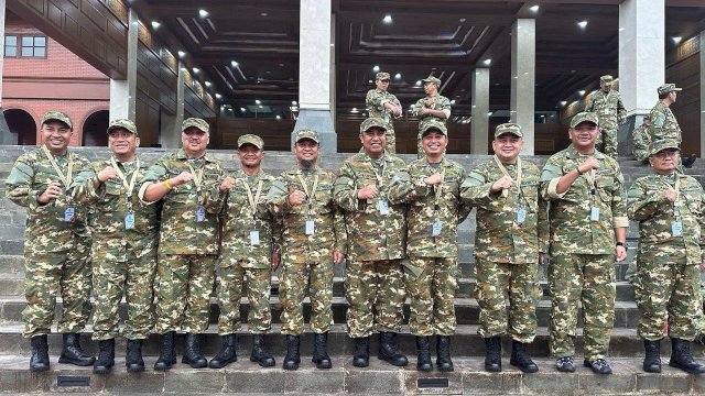  Wali Kota Makassar, Munafri Arifuddin, mengikuti hari ke dua Orientasi Kepemimpinan bagi Kepala Daerah di Akademi Militer, Magelang, Sabtu (22/2/2025).