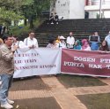 Dosen Unhas Gelas Aksi Unjuk Rasa Tuntut Pembayaran Tukin
