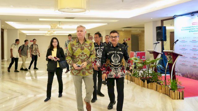 Sekretaris Daerah Provinsi Sulsel, Dr Jufri Rahman bersama Dubes Kanada Jess Dutton