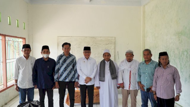 Silaturahmi Ramadan, Taufan Pawe Bantu Pembangunan Masjid dan Tahfidz Quran di Maros