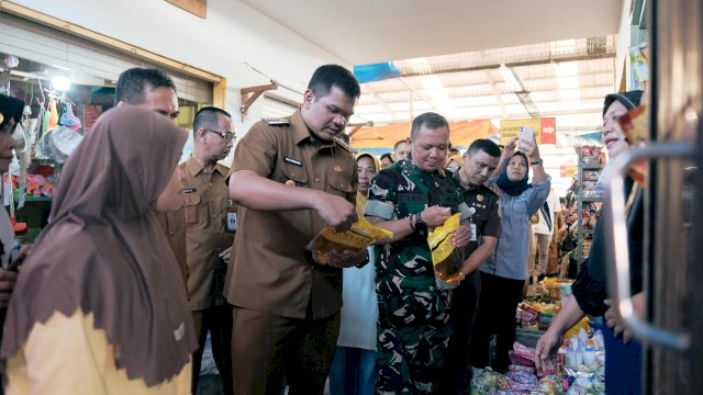 Terima Keluhan Petani Soal Kelangkaan Pupuk, Bupati Bantaeng Uji Nurdin Evaluasi Pengecer
