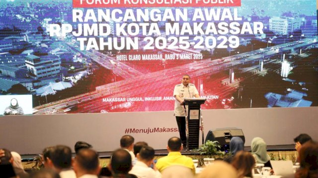 Wali Kota Makassar, Munafri Arifuddin, membuka kegiatan Forum Konsultasi Publik Rancangan Awal Rencana Pembangunan Jangka Menengah Daerah (RPJMD) Kota Makassar Tahun 2025-2029, di Hotel Claro, Rabu (5/3/2025).