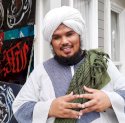 Ustaz Derry Sebut Tiga Artis akan Mualaf, Ada Hotman Paris dan Denny Sumargo