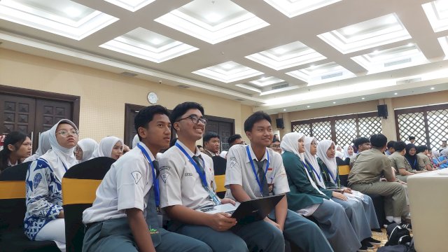 PGRI Sulsel dan BI Gaungkan Literasi Ekonomi Syariah Lewat Olimpiade