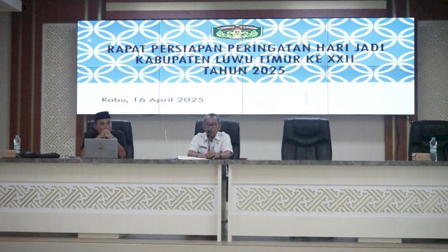 Panitia pelaksana Hari Jadi ke 22 Kabupaten Luwu Timur menggelar rapat persiapan di Aula Sasana Praja Kantor Bupati Lutim.